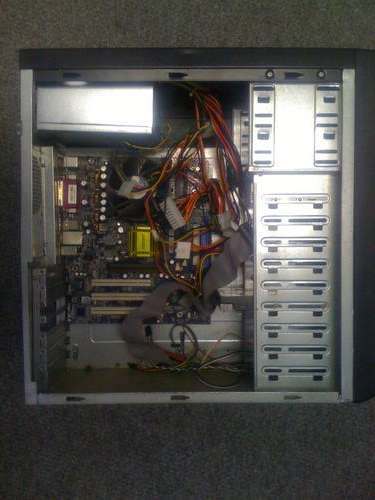 Computer with Screen, mouse keyboard for sale!! URGENT